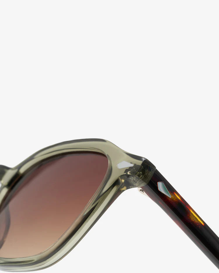Corlys Olive