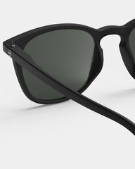 E Black